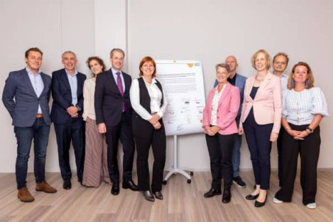 Ondertekening samenwerkingsovereenkomt Positief Gezond Almere