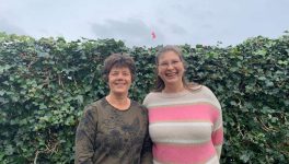 Simone van der Hulst en Christa Sluis